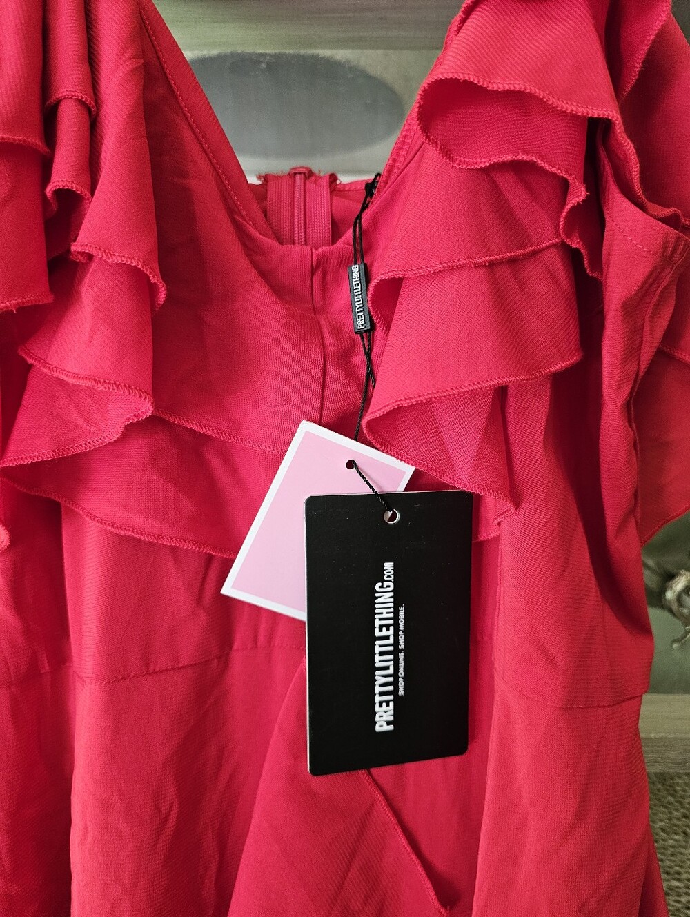 $130 NWT PRETTYLITTLETHING Red Cold Shoulder Ruffle Maxi Dress US 10 - Picture 7 of 13